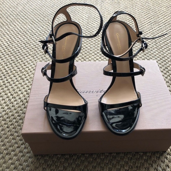 NIB Stunning Gianvito Rossi Carey High Sandals in Black Patent Leather Size 38.5 - Picture 1 of 6